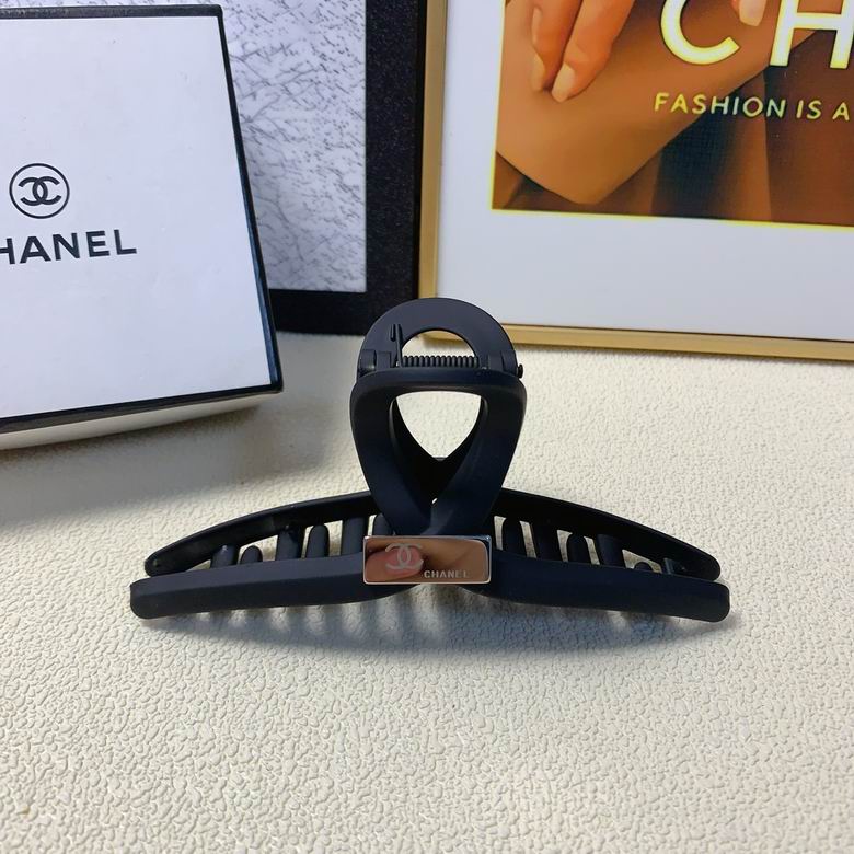 Chanel Hair Grab Clip  (2)
